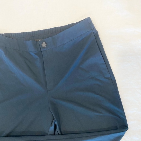 Banana Republic Men's Motion Tech Hybrid Pant Jogger - 32x30 - Picture 3 of 13